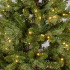 Albero Alpino in finto pino 240 cm, 710 led integrati bianco caldo