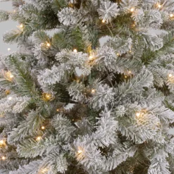 Albero Innevato in finto pino 180 cm, 360 led integrati bianco caldo