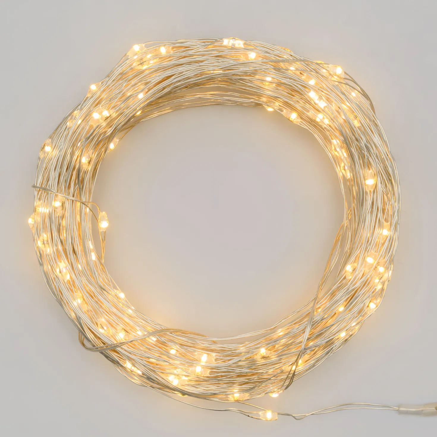 Catena argento a batteria 20 m, bianco caldo