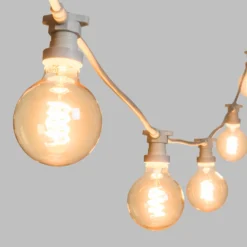 Catena 5 m, 5 lampadine globo Ø 95 mm di 4 Watt led, led a spirale, cavo bianco, prolungabile