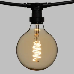 Catena 5 m, 8 lampadine globo Ø 125 mm di 4 Watt, led a spirale, cavo nero, prolungabile