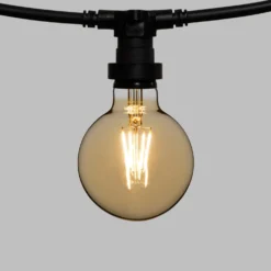 Catena 5 m, 16 lampadine led globo Ø 95 mm di 4 watt, dimmerabili, cavo nero, prolungabile