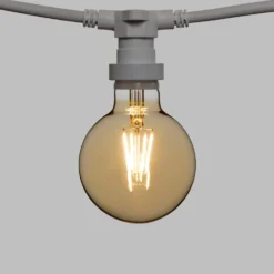 Catena 5 m, 16 lampadine led globo Ø 95 mm di 4 watt, dimmerabili, cavo bianco, prolungabile