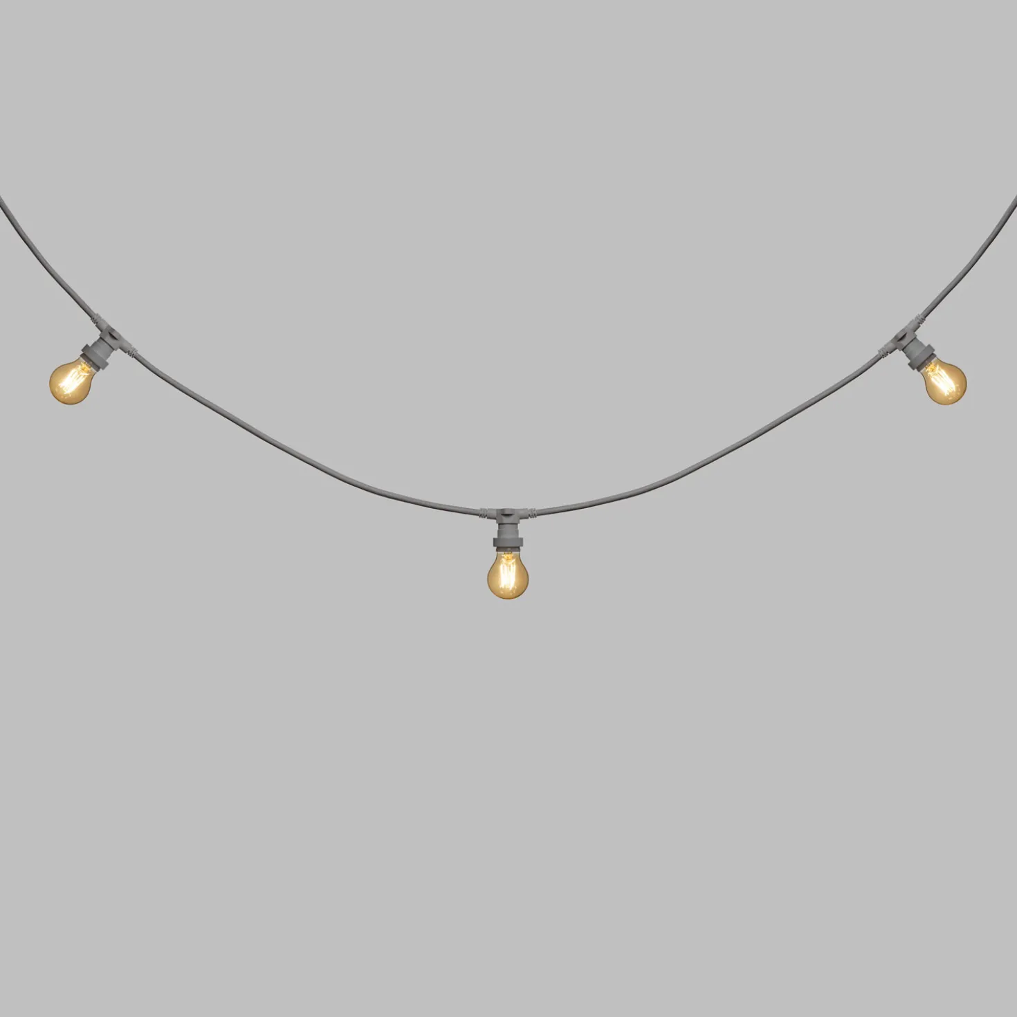 Catena 5 m, 5 lampadine led goccia Ø 67 mm di 8 Watt, dimmerabili, cavo bianco, prolungabile