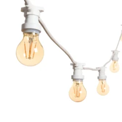 Catena 5 m, 5 lampadine led goccia Ø 67 mm di 8 Watt, dimmerabili, cavo bianco, prolungabile