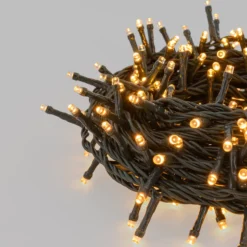 Catena Nastro di luci Connect+ 8 m, 400 led bianco caldo, cavo verde, prolungabile