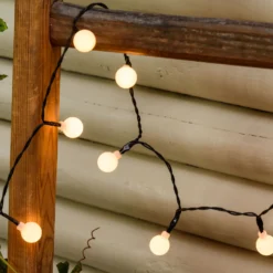Catena solare 5 m, 50 sfere bianche Ø 20 mm, led bianco caldo