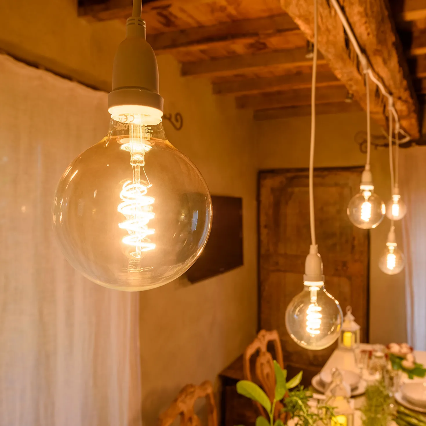 Lampadina Vintage Globo, filamento led a spirale, 4W