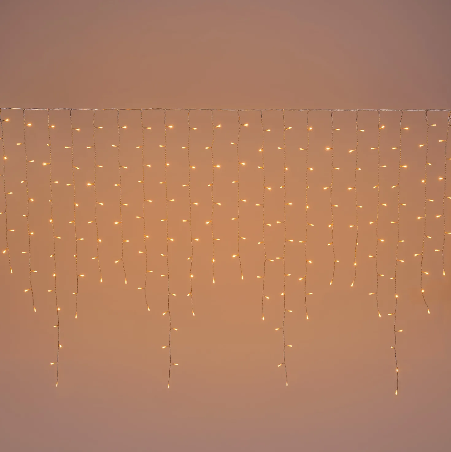Stalattite Connect+ 2 x h 1,2 m, 220 led bianco caldo, cavo trasparente, prolungabile