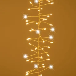 Stalattite 16 festoni, 3 x h 0,75 m, 2000 microled bianco caldo