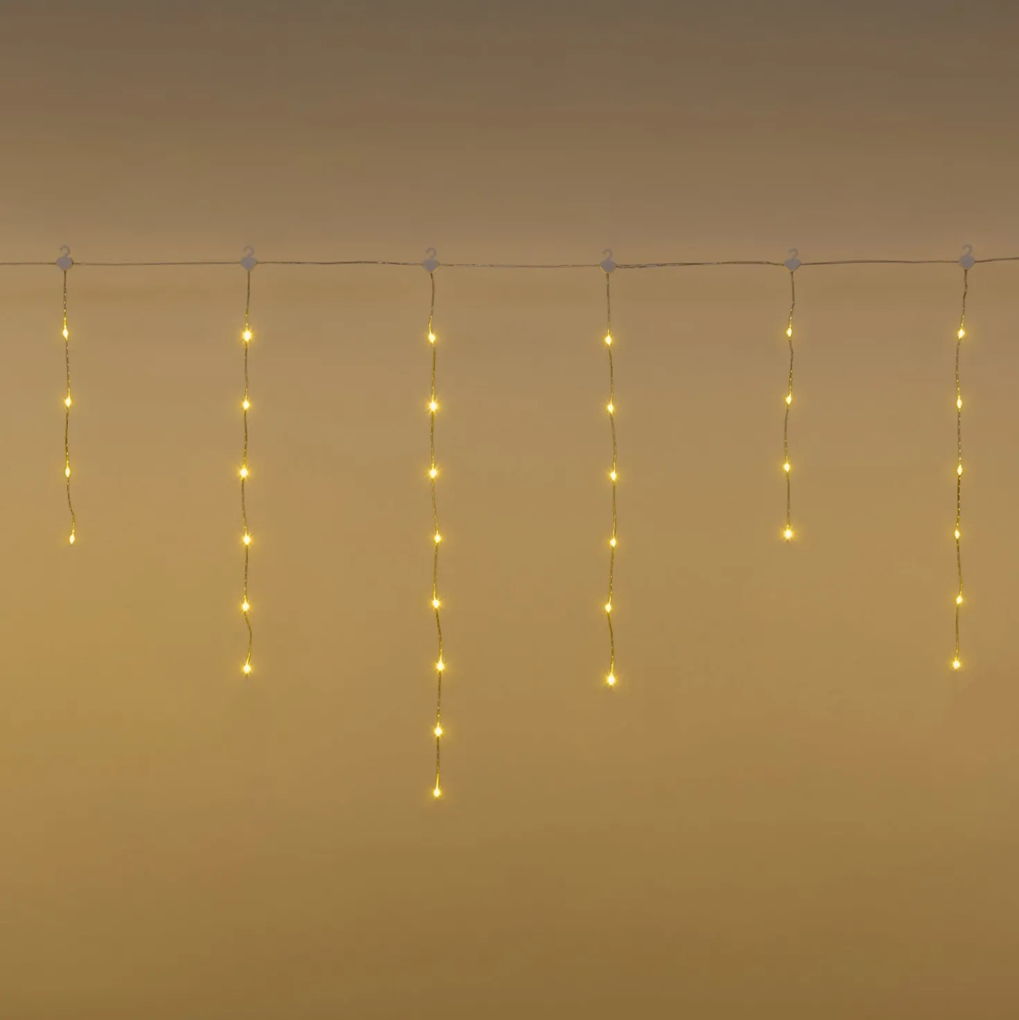 Stalattite 5 x h 0,8 m, 120 Gocce di Luce Dual Color, led bianco caldo e multicolor, cavo trasparente