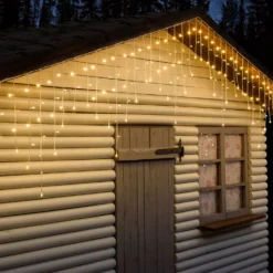 Stalattite 4,2 x 0,7 m, 186 led bianco caldo